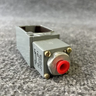 New | in-Stock Allen-Bradley ["7-36379", "Z-36379"] Switch Parts California US | Davliegogo LLC #1707044