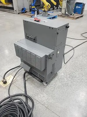 USED 2015 FANUC R-2000IC/210F
