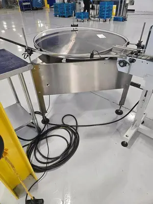Used E-PAK 40” Stainless Steel Accumulating/Feeding Table.