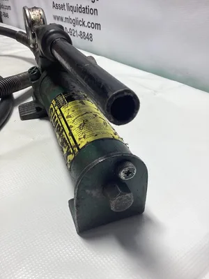 Simplex P-22 Hydraulic Hand Pump 10,000 PSI