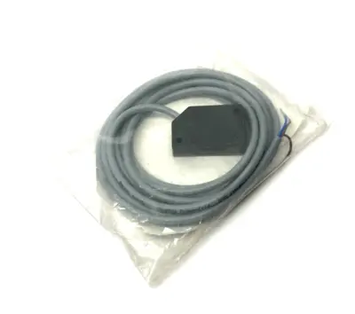 NEW BAUMER SPECIAL VERSION INDUCTIVE SENSOR 2MM PNP 10-30VDC