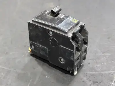 USED SQUARE D QOB215