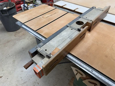 Used DELTA _UNKNOWN_ Woodworking Table Saws California US | MachineryMax #1288161