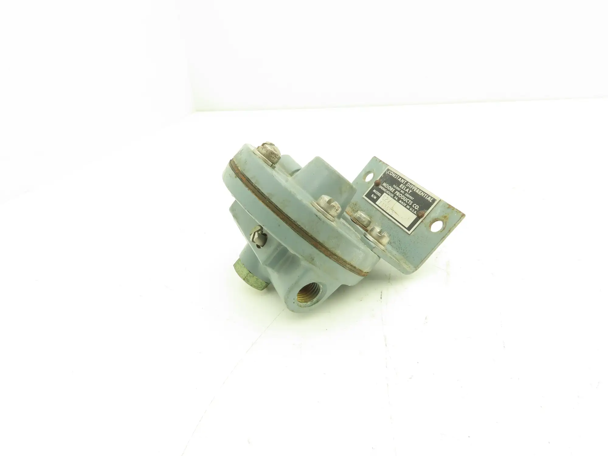 Moore Products 7135S5 62V 1/4" Pneumatic Constant Differential Relay