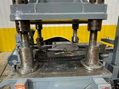 USED 1999 RLM MANUFACTURING R40