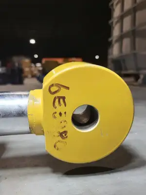 USED CATERPILLAR 9T-9901