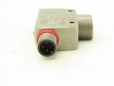 Keyence LR-ZB90CB Self-Contained CMOS Photoelectric Laser Proximity Sensor