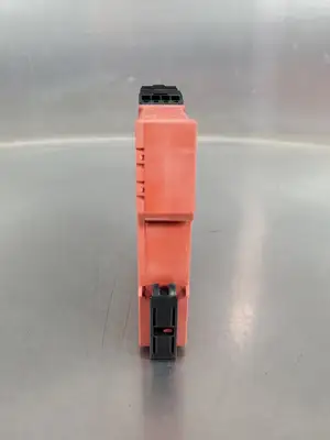 USED Allen-Bradley 440R-S13R2 Ser A 200 GSR CI Safety Relay