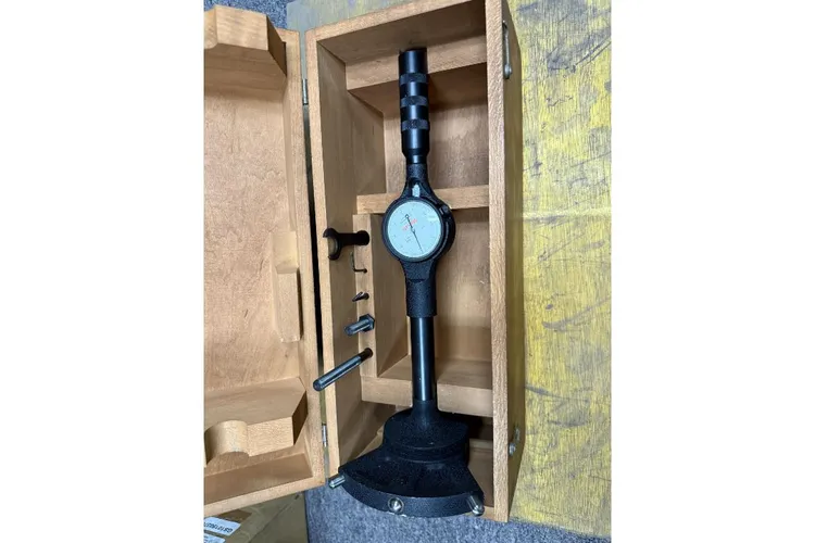 Used _UNKNOWN_ _UNKNOWN_ Bore Gages California US | KD Auctions #1359360