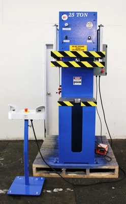 NEW Pressmaster CFP-25