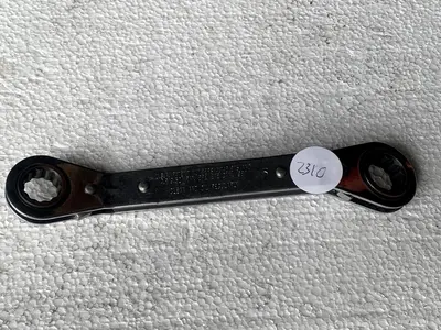 Blue-Point Tools USA 15mm 17mm 12pt 25° Offset Ratcheting Wrench RYAM1517