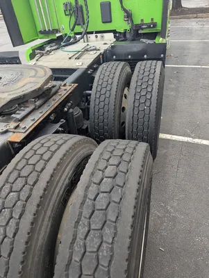 USED 2018 PETERBILT 579