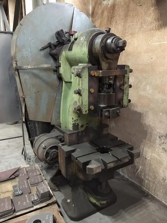 Used SMERAL LE 32 Gap Frame (OBS) Presses CZ | Amaron s.r.o. #1065164