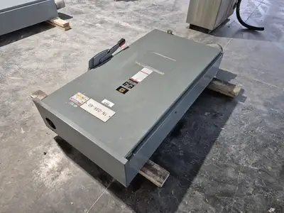 USED SQUARE D CH365R