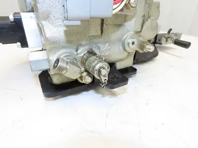 Hyster E100XN Forklift Hydraulic 4-Lever Spool Valve Forklift Mast Control