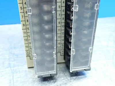 USED OMRON C200HOD212