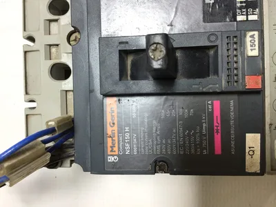 Merlin Gerin NSF150 H Circuit Breaker