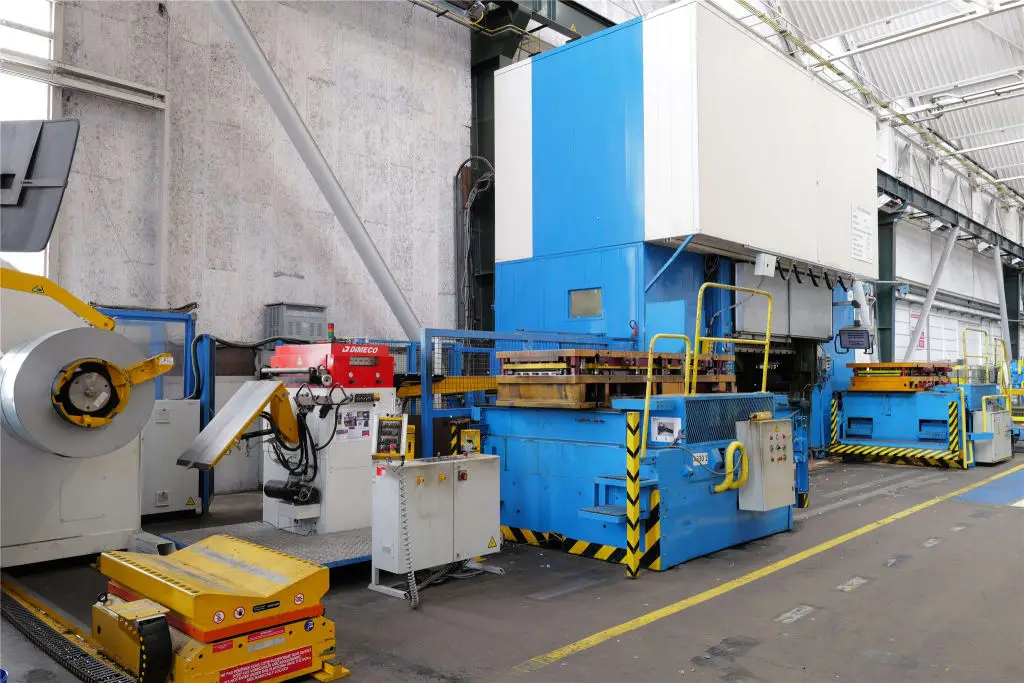 Used _UNKNOWN_ _UNKNOWN_ Coil Presses FR | Apex Group #1550914