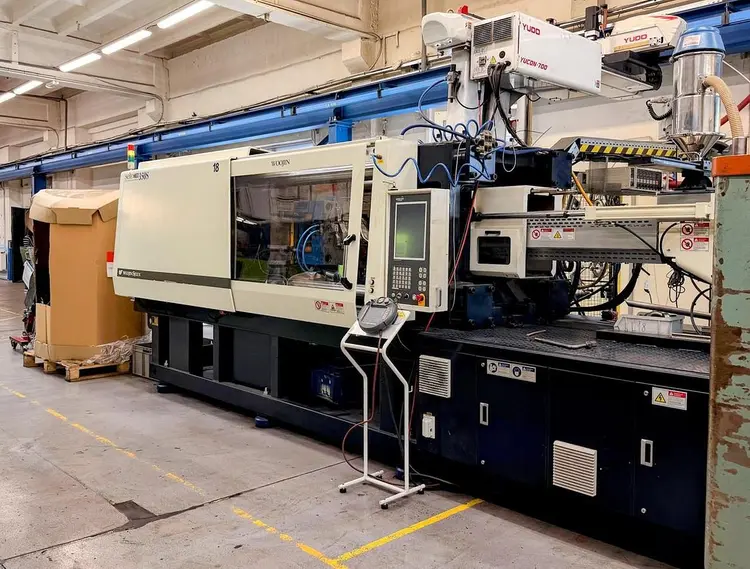 Used 2016 WOOJIN SELEX TH 350S Injection Molding Machines CZ | Amaron s.r.o. #1323811