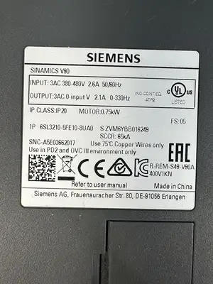 SIEMENS SINAMICS V90 6SL3210-5FE10-8UA0 (BIN-1.2.4)