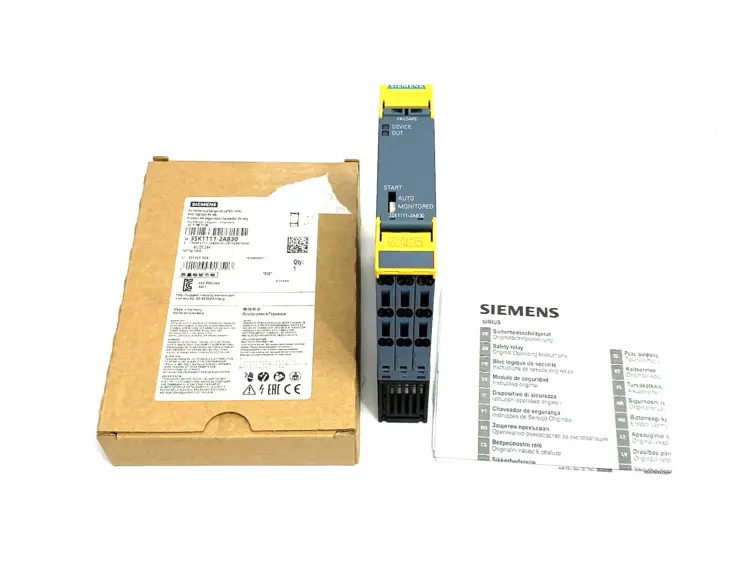 Used SIEMENS SIRIUS SAFETY RELAY BASIC, RELAY ENABLING CIRCUITS 3 NO Relays & Switches | Maverick Industrial Sales #1100647