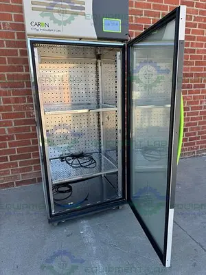 USED CARON 7401-33-1 CO2 REACH IN HUMIDITY INCUBATOR 115V, 60°C, 33 CU, FT.