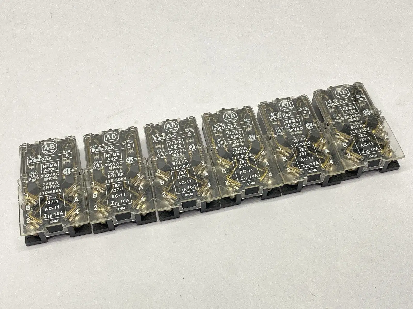 800T-XAK | Allen Bradley  Ser A Contact Block 110-300V LOT OF 6 - Used