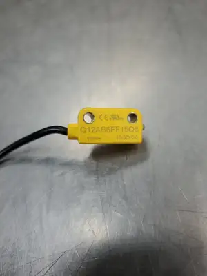 Banner Q12AB6FF15Q5 (1508H) Photoelectric Sensor. 5E-2/1
