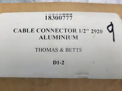 NEW THOMAS BETTS 2920