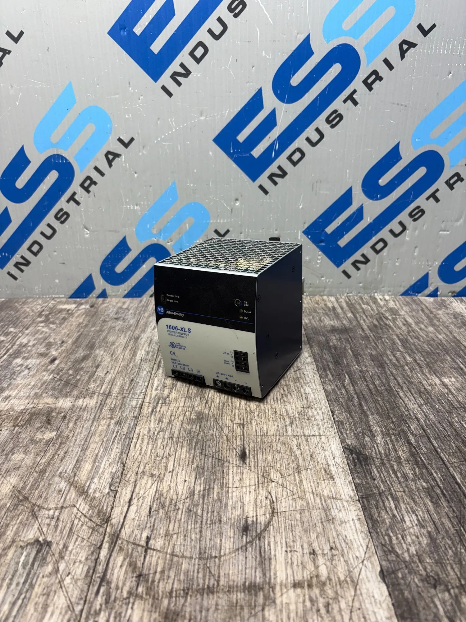 USED Allen Bradley 1606-XLS960E-3