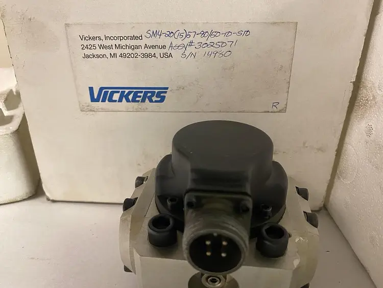 Used VICKERS SM4-20(15)57-80/50-10-S10 Pump & Valve Parts Ohio US | Surplus Asset Holdings #1226327