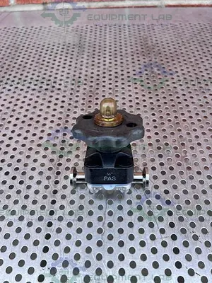 USED ITT PURE FLO .5-316-RA15MAX-CWP150 DIAPHRAGM VALVE W/ 1/2" SANITARY FITTING