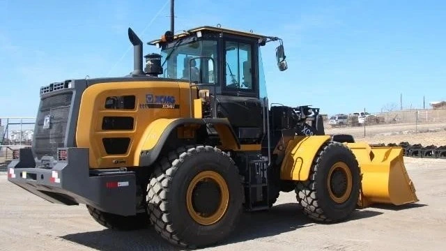 USED 2023 XCMG XC948U