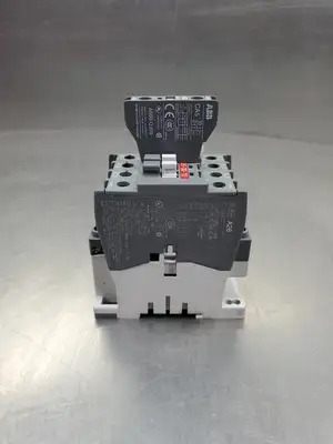 ABB A263010 AC 45A Contactor w/ABB CA510 Auxiliary Contactor. 4A43.1