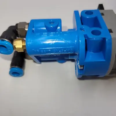 Used FESTO FESTO SV-3-M5 MECHANICAL VALVE, 3 PORT & T-22-SW PUSHBUTTON ACTUATOR, BLACK/RED/YELLOW Pump & Valve Parts | ND Industrial Surplus #1216547