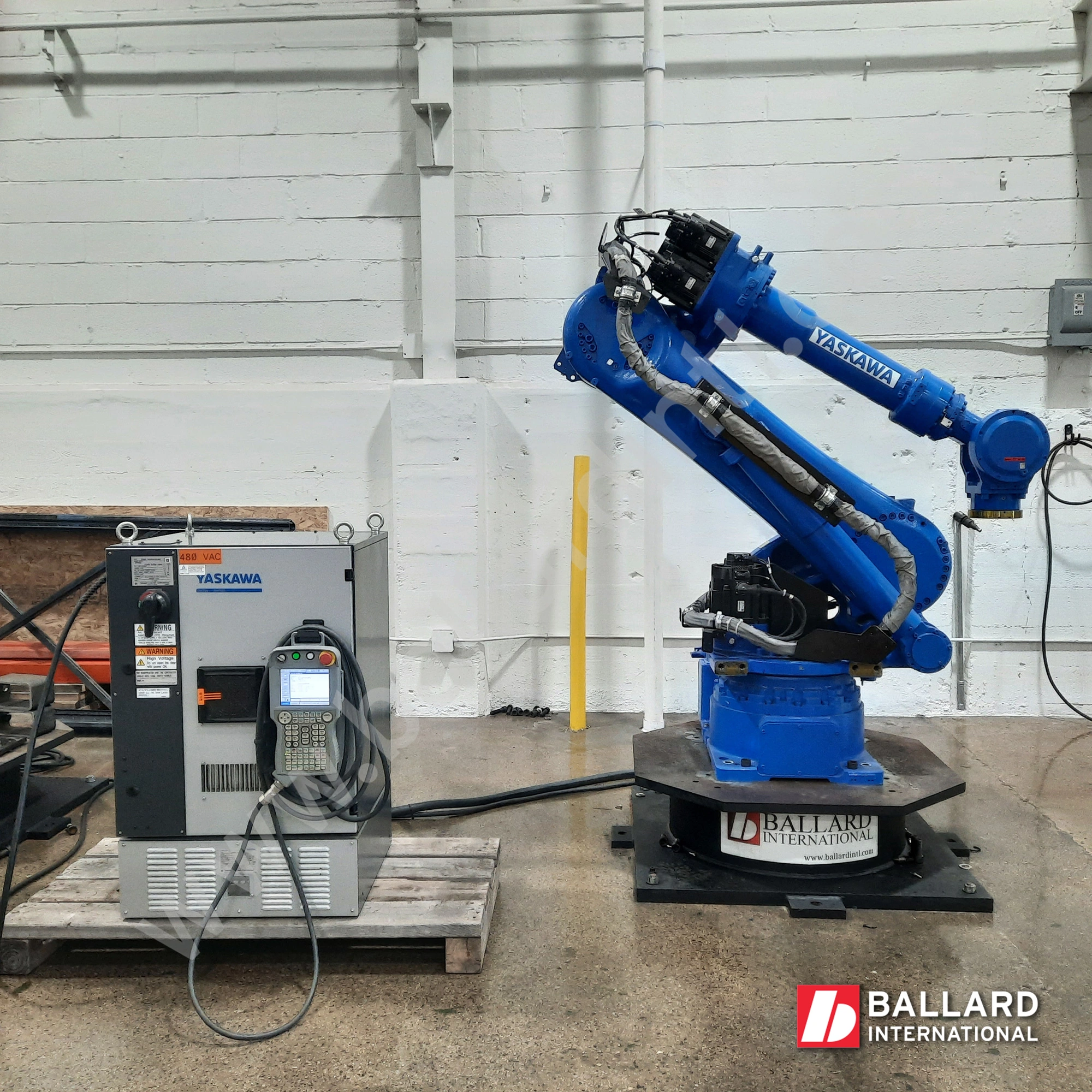 YASKAWA Motoman MH180 Robot System w/ DX200 Controller