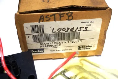 NEW PARKER PS1499G53P NLOR 45 PILOT KIT