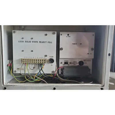 USED LOCK INTERNATIONAL INC. METALCHEK 9