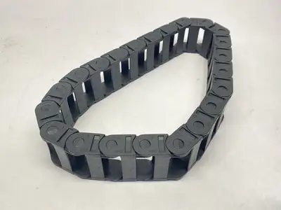 10.038.038 | Igus  E2 Series Energy Chain 22 Links 2.2ft Length - New Other