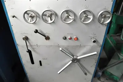 USED HYMAG HDP 1000 TON