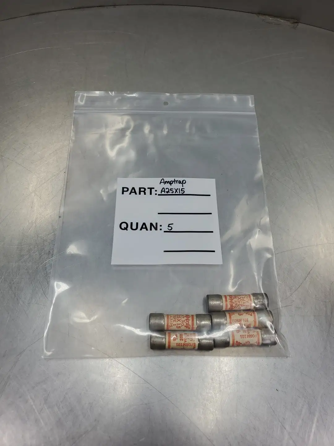 USED Mersen A25X15 Amptrap Fuse, 15A, 300V, Lot of 5