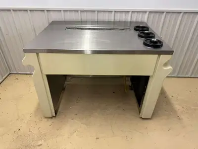 Used Galley Used Galley 50"X 28" Drink Station with Cup Dispensers and Drain on Casters Underbar Equipment Illinois US | Falcon Restaurant Supply #1375078