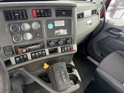 Used 2018 KENWORTH T880 SWAPLOADER Hooklifts & Roll-Offs Minnesota US | Carco Truck & Equipment #1514019