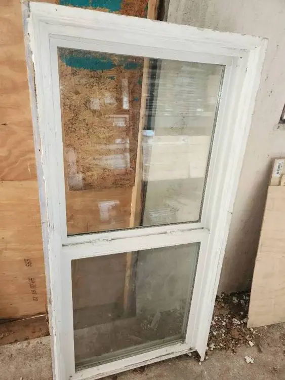 Used _UNKNOWN_ _UNKNOWN_ Flooring, Windows, and Doors Wisconsin US | K-BID 4 #203136