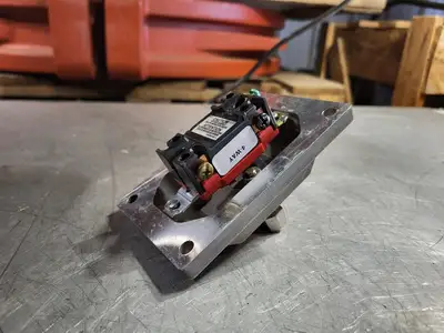 NEW CROUSE-HINDS DSD937 SA