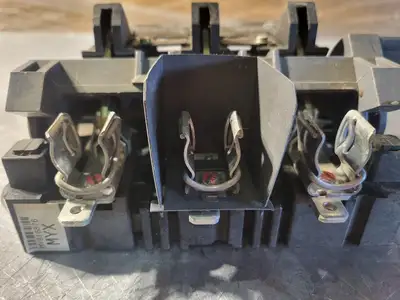 Used ALLEN-BRADLEY 1494F-FS30 Switchgears British Columbia CA | Lenmark #242490