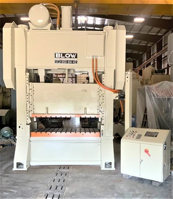 USED 1997 BLOW PRESSES BLOW SC2-300-84-42 PRESS