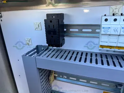 Used NORTHERN LIPIDS STAINLESS STEEL ENCLOSURE 36" X 36" X 20" W/ CASTERS Electronics & Components California US | Equipment Lab #1439555