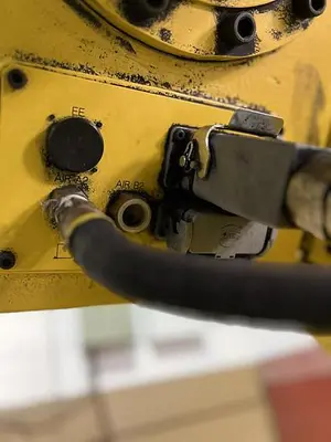 Used 2004 FANUC R-2000IA/200R Robots Michigan US | Aucto #1332247