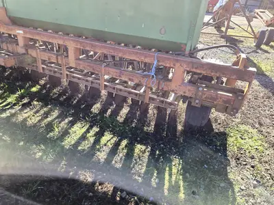 USED 1986 JOHN DEERE 7000